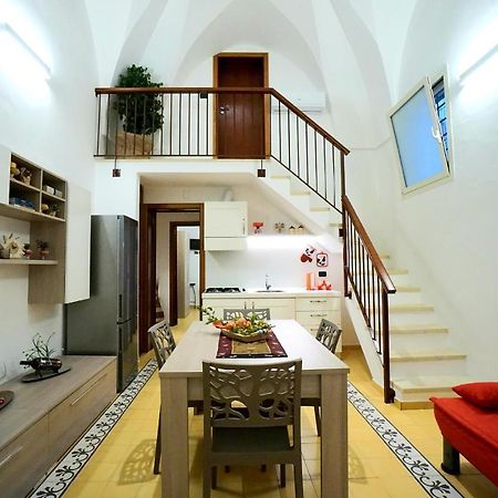 Arete Apartments เลชเช ภายนอก รูปภาพ