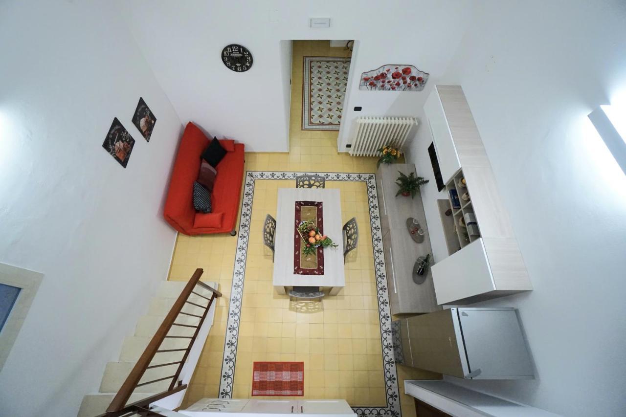 Arete Apartments เลชเช ภายนอก รูปภาพ